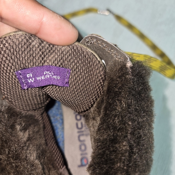 VIONICA Women's Camouflage Lace-Up Boots - Picture 7 of 8